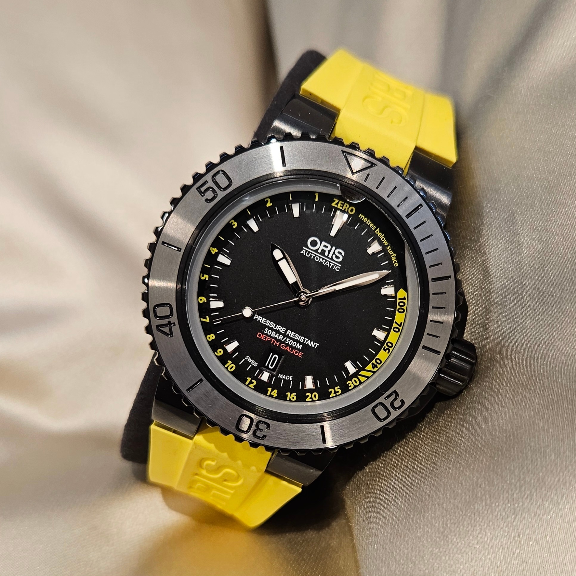 Oris Aquis Depth Gauge