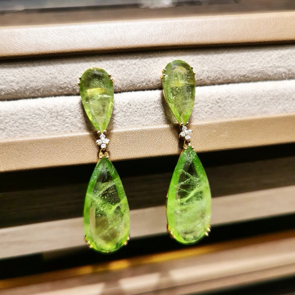 Peridots earrings
